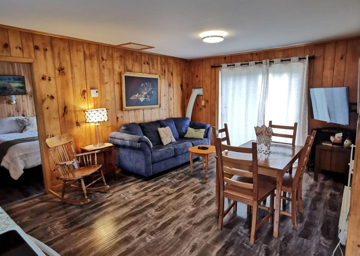Chalet Knotty Pine Cottages, &