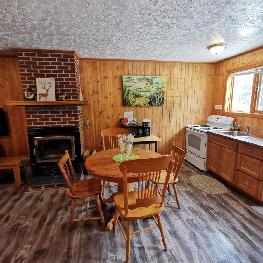 Knotty Pine Cottages, & Chalet