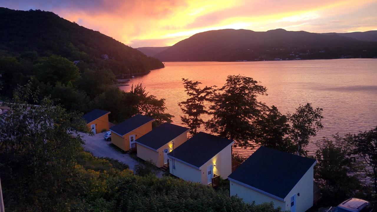 Knotty Pine Cottages, & Chalet Ingonish