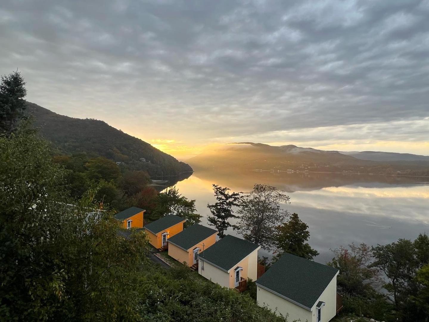 Knotty Pine Cottages, & *