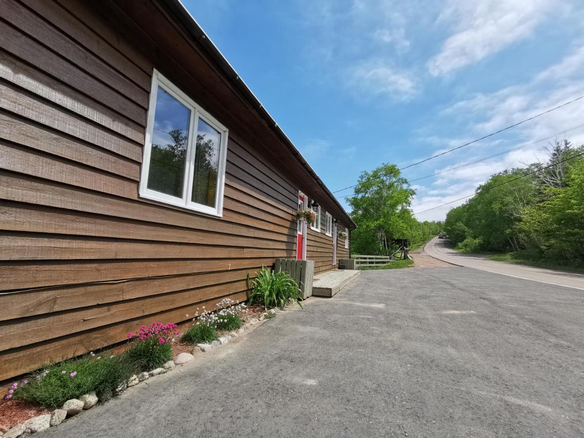 Chalet Knotty Pine Cottages, &